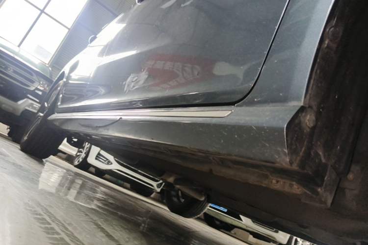 Used Chery Arrizo GX 2019 1.5T CVT New Color Version China V Standard Right Side Sill