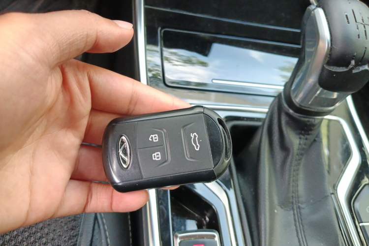 Used Chery Arrizo GX 2019 Pro 1.5T CVT Model Color Version China VI Standard Vehicle Key