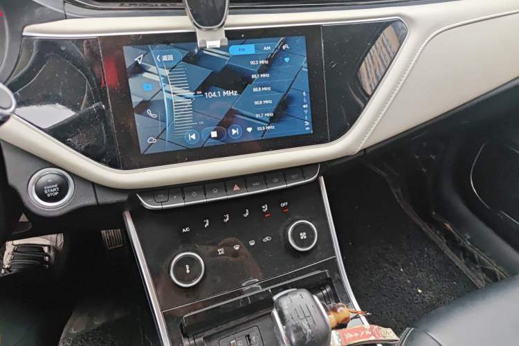 Used Chery Arrizo GX 2019 1.5T CVT New Color Version China VI Standard Audio And AC Panel