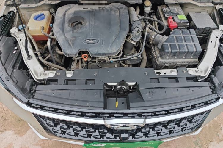 Used Chery Arrizo GX 2019 1.5T CVT New Color Version China VI Standard Engine Bay