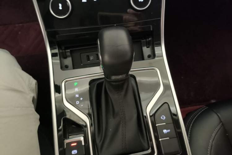 Used Chery Arrizo GX 2019 1.5T CVT New Rui Color Version China V Standard Gear Lever