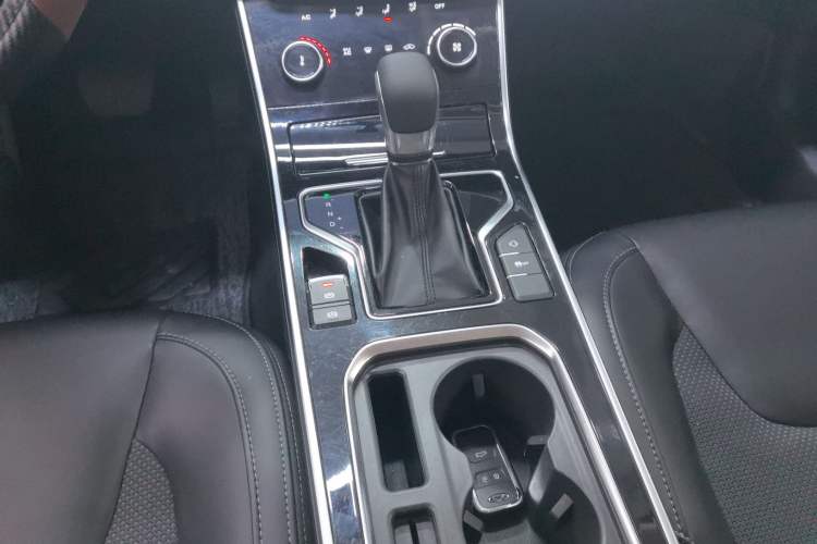 Used Chery Arrizo GX 2019 Pro 1.5T CVT Dynamic Color Edition China VI Standard Gear Lever