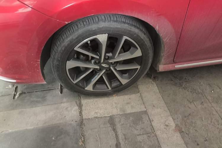 Used Chery Arrizo GX 2019 1.5T CVT New Rui Color Version China V Standard Left Front Wheel Hub