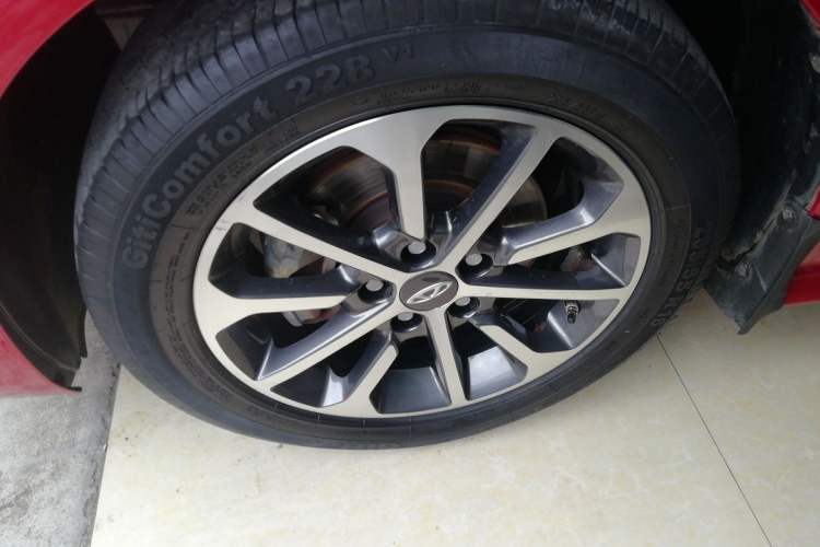 Used Chery Arrizo GX 2019 Champion Edition 1.5L Manual Fashion Model Left Front Wheel Hub