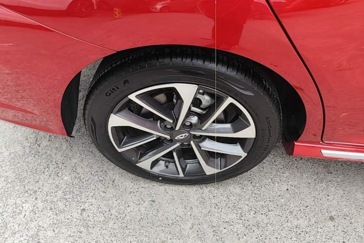 Used Chery Arrizo GX 2019 1.5T CVT New Rui Color Version China VI Standard Right Rear Wheel Hub