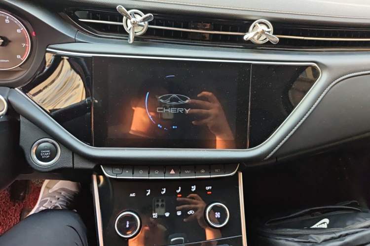 Used Chery Arrizo GX 2019 Pro 1.5T CVT Model Color Version China VI Standard Audio And AC Panel