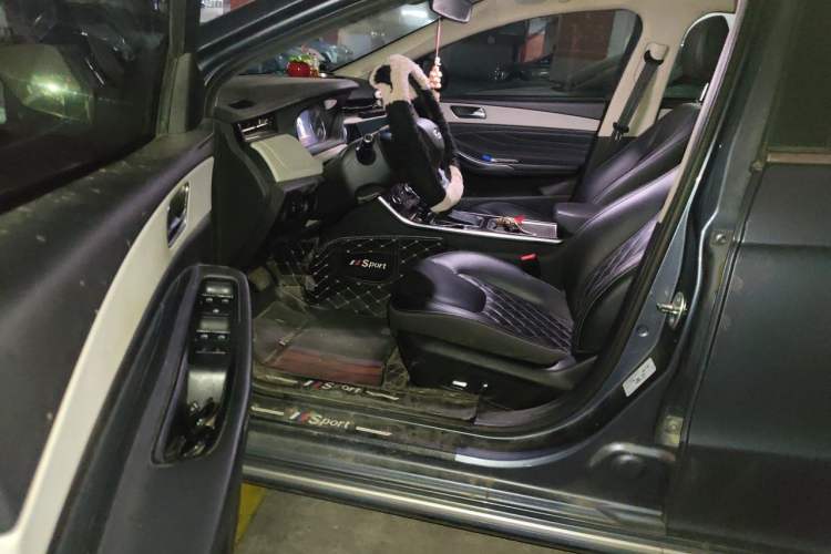 Used Chery Arrizo GX 2019 1.5T CVT New Color Version China VI Standard Driver Seat