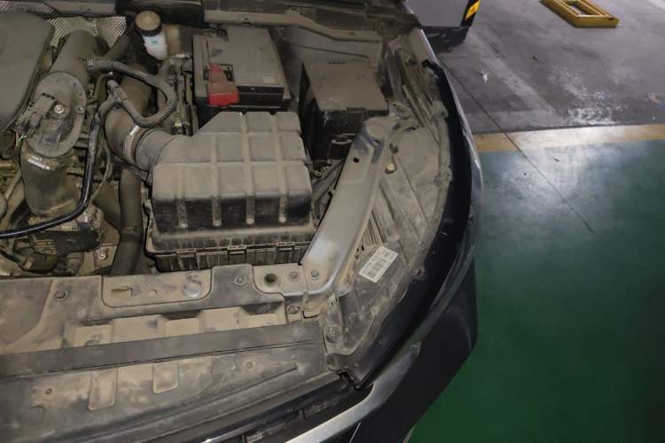 Used Chery Arrizo GX 2019 1.5T CVT New Color Version China VI Standard Engine Bay Left