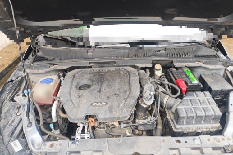 Used Chery Arrizo GX 2019 1.5T CVT New Color Version China VI Standard Engine Bay