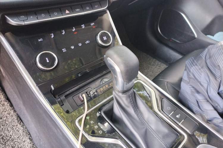 Used Chery Arrizo GX 2019 Pro 1.5T CVT Model Color Version China VI Standard Gear Lever