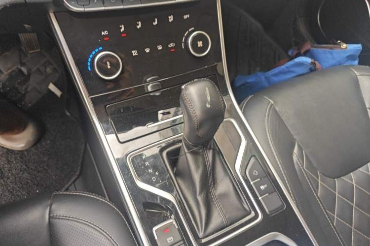 Used Chery Arrizo GX 2019 1.5T CVT New Color Version China VI Standard Gear Lever