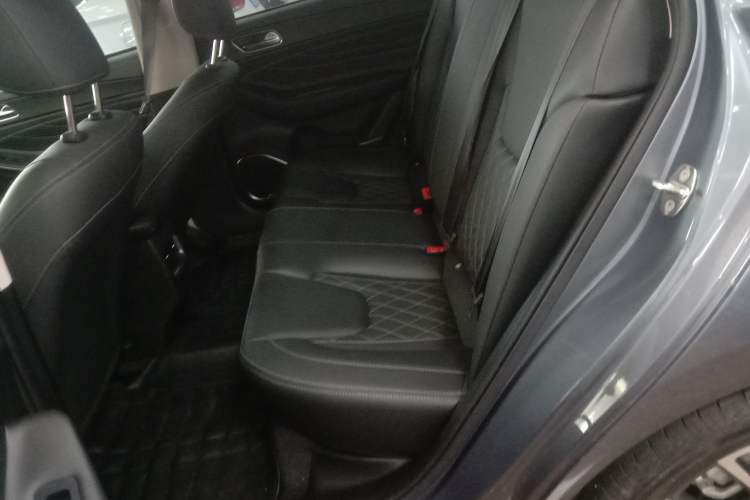Used Chery Arrizo GX 2019 Pro 1.5T CVT Model Color Version China VI Standard Left Rear Seat