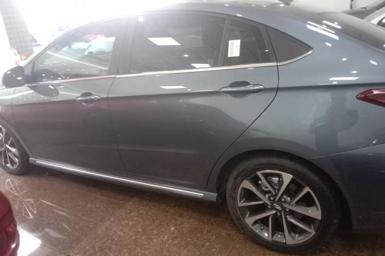 Used Chery Arrizo GX 2019 Pro 1.5T CVT Model Color Version China VI Standard Left Side