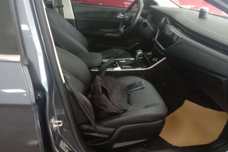 Used Chery Arrizo GX 2019 Pro 1.5T CVT Model Color Version China VI Standard Right Front Seat
