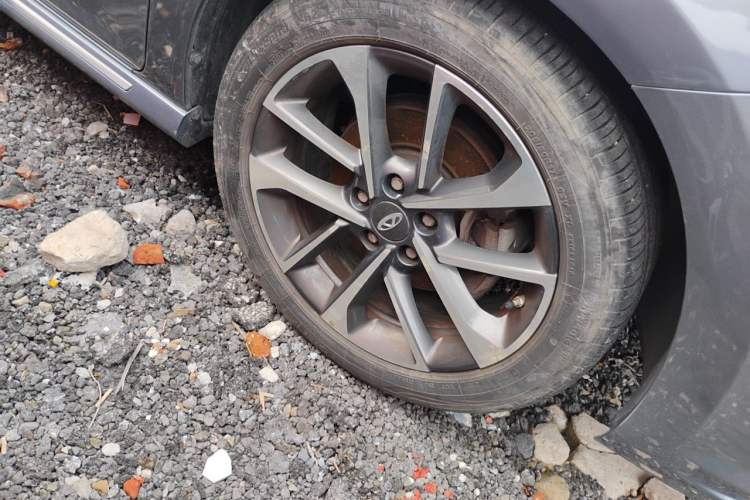Used Chery Arrizo GX 2019 Pro 1.5T Manual Edition China VI Emission Standard Right Front Wheel Hub