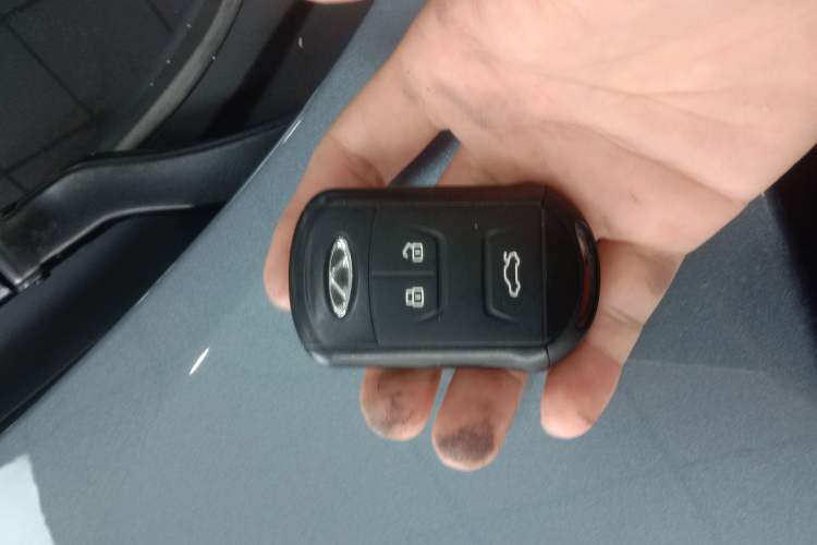 Used Chery Arrizo GX 2019 Pro 1.5T CVT Model Color Version China VI Standard Vehicle Key