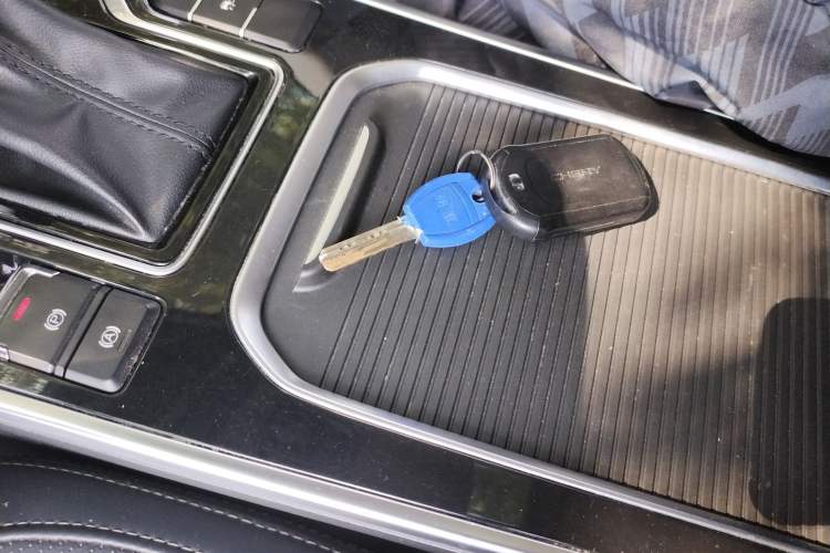 Used Chery Arrizo GX 2019 Pro 1.5T CVT Model Color Version China VI Standard Vehicle Key