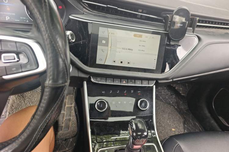 Used Chery Arrizo GX 2019 1.5T CVT New Color Version China VI Standard Audio And AC Panel