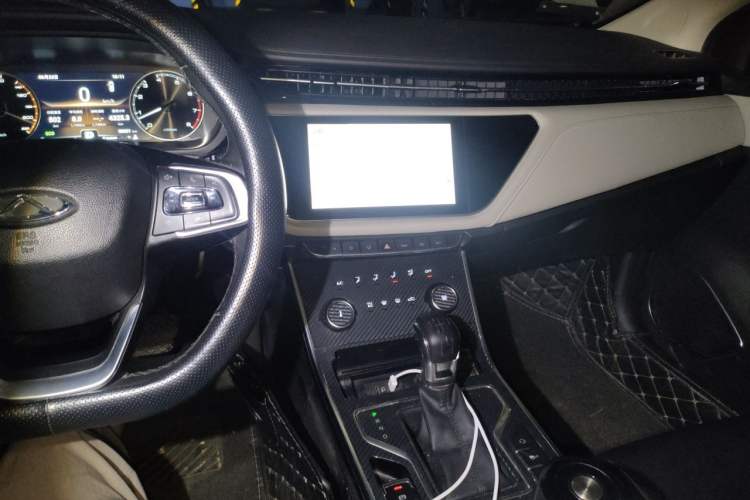Used Chery Arrizo GX 2019 1.5T CVT New Color Version China VI Standard Audio And AC Panel