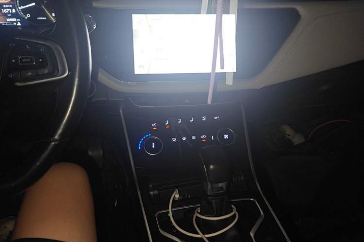 Used Chery Arrizo GX 2019 Pro 1.5T CVT Model Color Version China VI Standard Audio And AC Panel
