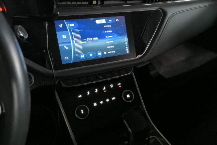 Used Chery Arrizo GX 2019 Pro 1.5T CVT Model Color Version China VI Standard Audio And AC Panel