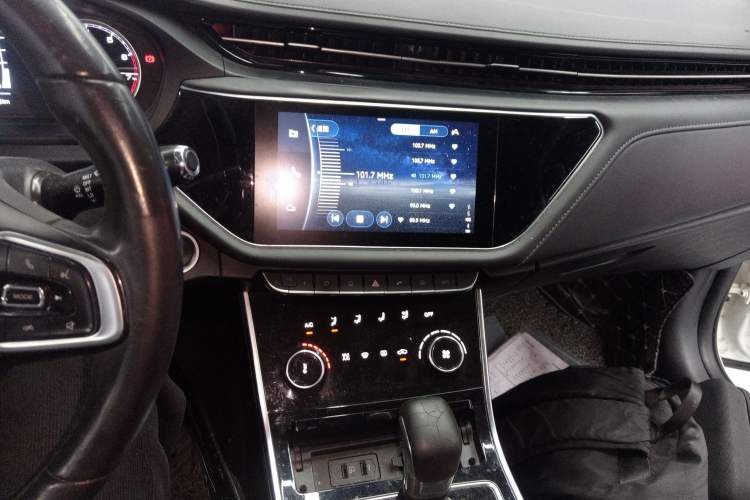 Used Chery Arrizo GX 2019 Pro 1.5T CVT Dynamic Color Edition China VI Standard Audio And AC Panel