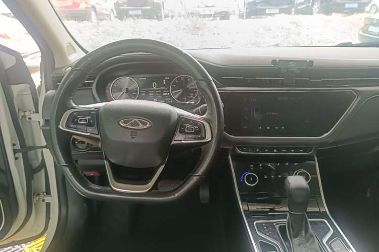 Used Chery Arrizo GX 2019 Pro 1.5T CVT Model Color Version China VI Standard Center Console