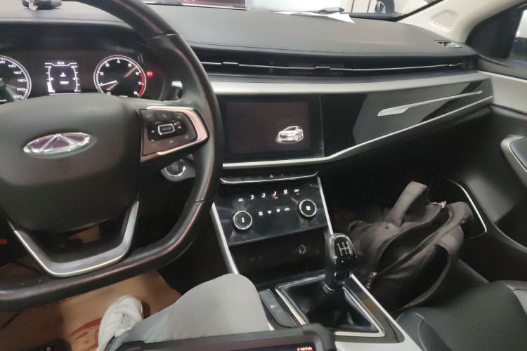Used Chery Arrizo GX 2019 Champion Edition 1.5L Manual Fashion Model Center Console