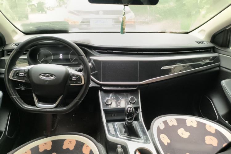 Used Chery Arrizo GX 2019 Champion Edition 1.5L Manual Fashion Model Center Console