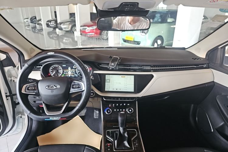 Used Chery Arrizo GX 2019 Pro 1.5T CVT Model Color Version China VI Standard Center Console