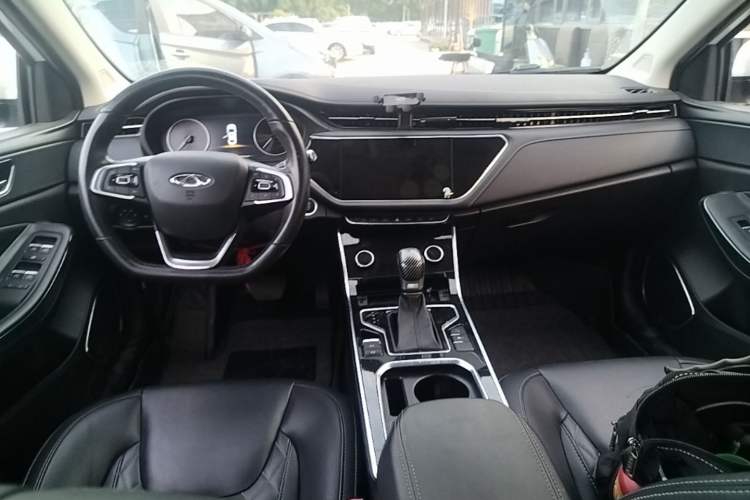 Used Chery Arrizo GX 2019 Pro 1.5T CVT Model Color Version China VI Standard Center Console