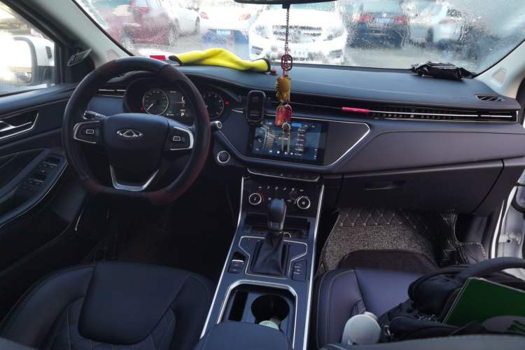 Used Chery Arrizo GX 2019 Pro 1.5T CVT Model Color Version China VI Standard Center Console