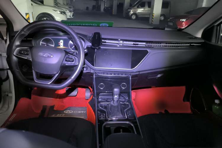 Used Chery Arrizo GX 2019 Pro 1.5T CVT Model Color Version China VI Standard Center Console