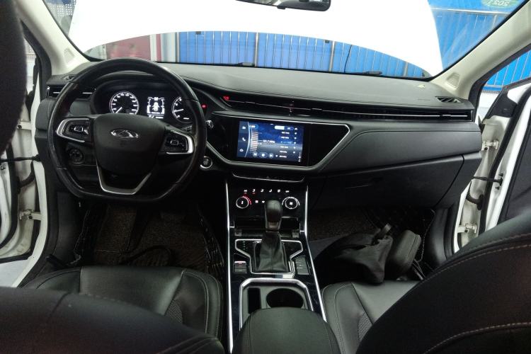 Used Chery Arrizo GX 2019 Pro 1.5T CVT Dynamic Color Edition China VI Standard Center Console
