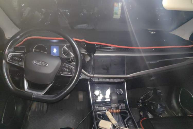 Used Chery Arrizo GX 2019 Champion Edition 1.5L CVT Fashion Model Center Console
