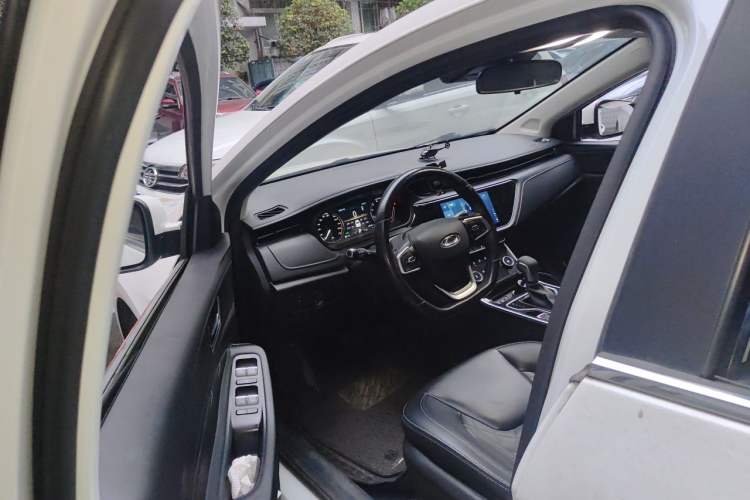 Used Chery Arrizo GX 2019 Pro 1.5T CVT Model Color Version China VI Standard Driver Seat