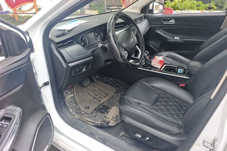 Used Chery Arrizo GX 2019 1.5T CVT New Color Version China VI Standard Driver Seat