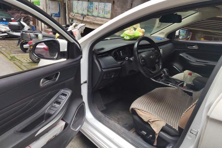 Used Chery Arrizo GX 2019 1.5T CVT New Color Version China VI Standard Driver Seat