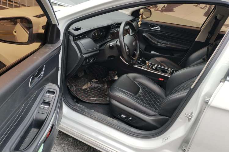 Used Chery Arrizo GX 2019 Pro 1.5T CVT Model Color Version China VI Standard Driver Seat
