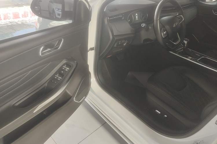 Used Chery Arrizo GX 2019 Pro 1.5T CVT Model Color Version China VI Standard Driver Seat