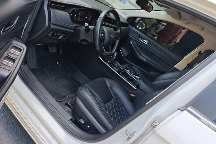 Used Chery Arrizo GX 2019 1.5T CVT New Color Version China VI Standard Driver Seat