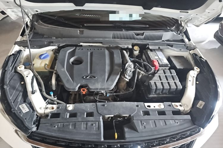 Used Chery Arrizo GX 2019 Pro 1.5T CVT Model Color Version China VI Standard Engine Bay