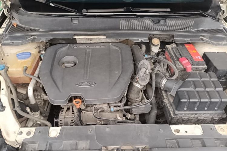 Used Chery Arrizo GX 2019 1.5T CVT New Color Version China VI Standard Engine Bay