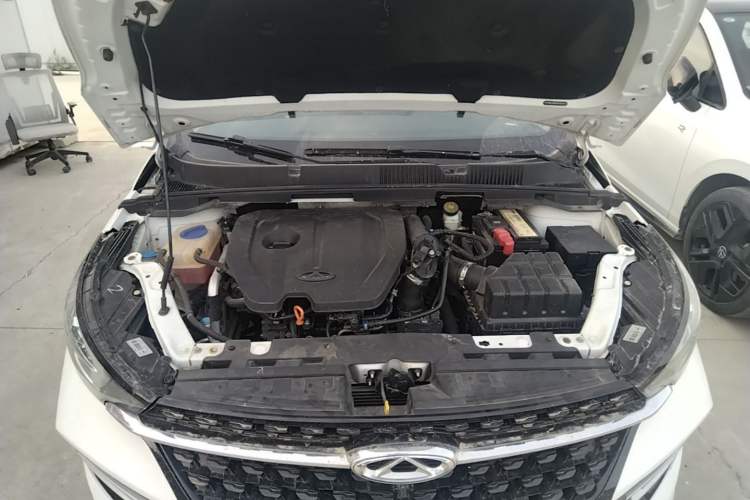 Used Chery Arrizo GX 2019 Pro 1.5T CVT Model Color Version China VI Standard Engine Bay