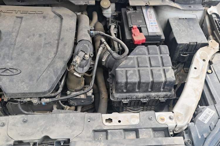Used Chery Arrizo GX 2019 1.5T Manual New Color Version China VI Standard Engine Bay Left