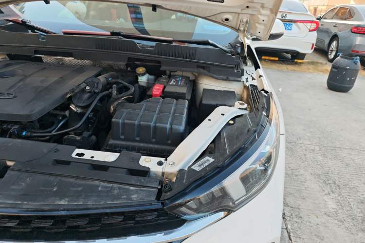 Used Chery Arrizo GX 2019 Pro 1.5T CVT Dynamic Color Edition China VI Standard Engine Bay Left