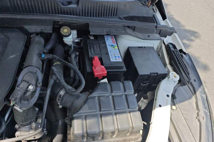 Used Chery Arrizo GX 2019 1.5T CVT New Color Version China VI Standard Engine Bay Left