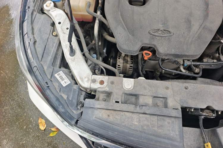 Used Chery Arrizo GX 2019 1.5T CVT New Color Version China VI Standard Engine Bay Right