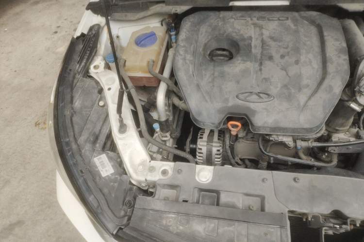 Used Chery Arrizo GX 2019 Pro 1.5T CVT Model Color Version China VI Standard Engine Bay Right