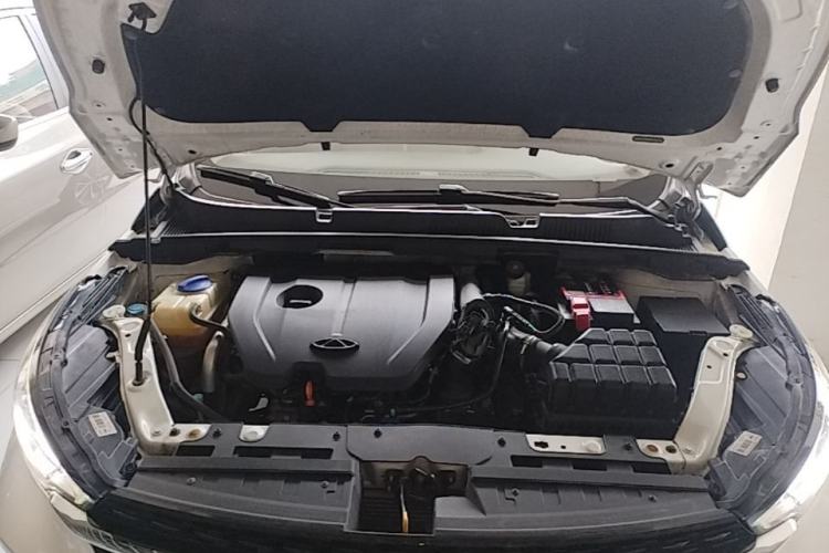 Used Chery Arrizo GX 2019 Pro 1.5T CVT Model Color Version China VI Standard Engine Bay